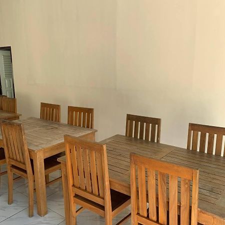 Dikky Guest House Near Bangsal And Sira Pemenang Exterior photo